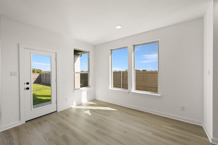 3122 Teasel- Dining-1 3122 Teasel- Dining-1