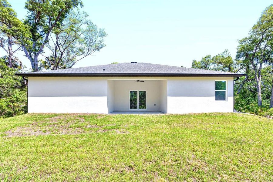 Exterior details and patio area of a home in , Port Charlotte (Image 21).