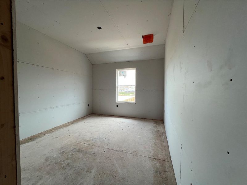 Spacious, unfurnished interior of a new home in Rolling Glen, Hutto (Image 22). Spacious, unfurnished interior of a new home in Rolling Glen, Hutto (Image 22).