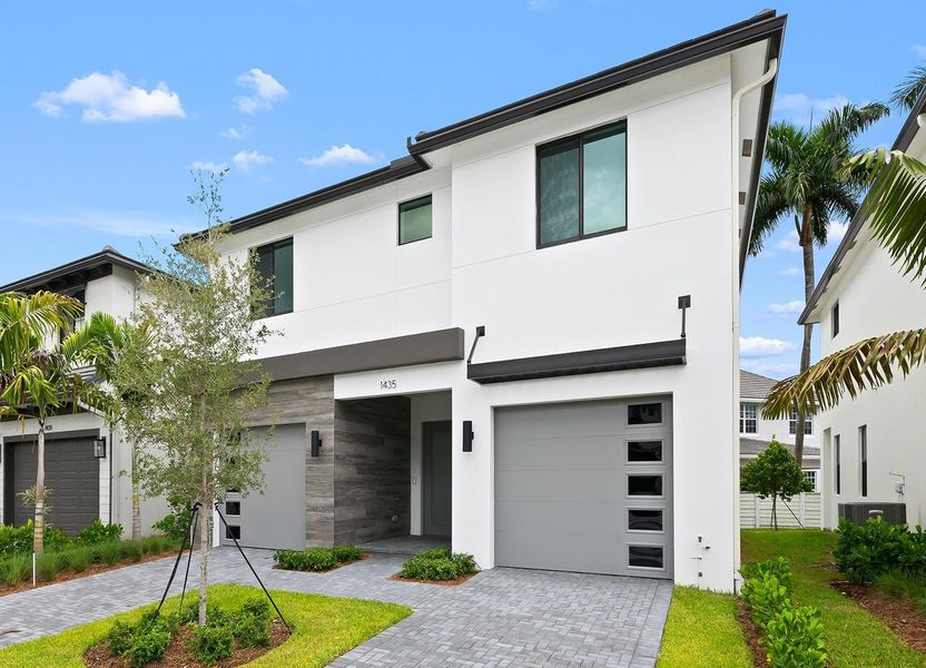 Exterior details and patio area of a home in , Fort Lauderdale (Image 13). Exterior details and patio area of a home in , Fort Lauderdale (Image 13).