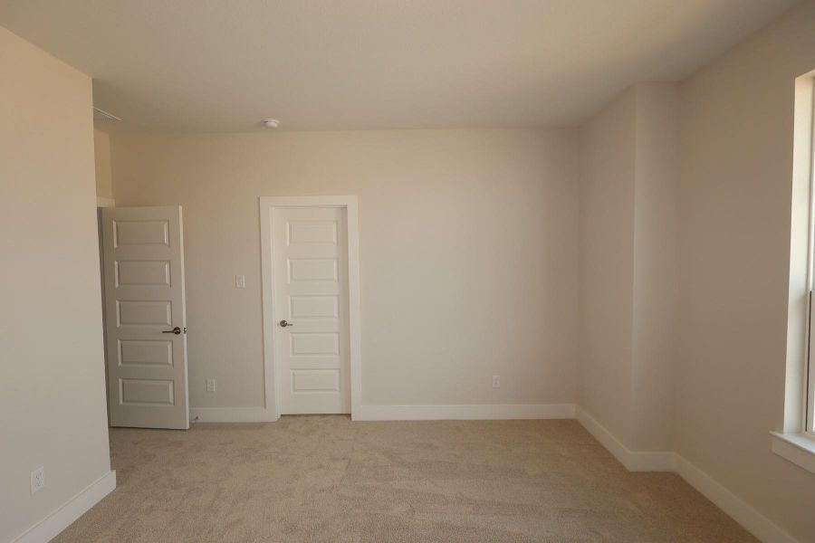 Spacious, unfurnished interior of a new home in Dunham Pointe, Cypress (Image 37).