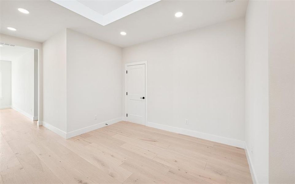 Spacious, unfurnished interior of a new home in , Roanoke (Image 21). Spacious, unfurnished interior of a new home in , Roanoke (Image 21).