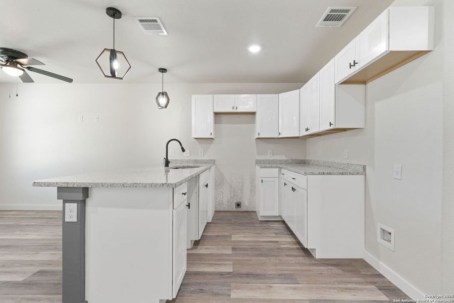 Image 22 of a home in .