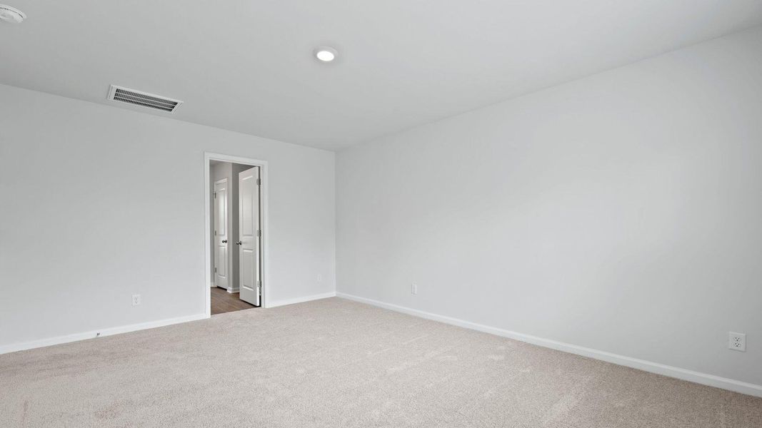 Spacious, unfurnished interior of a new home in Center Pointe, Santee (Image 24).