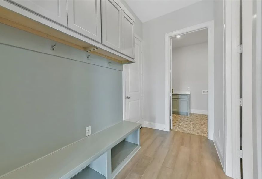 Plan 6030 valet - 14 of 23 Plan 6030 valet - 14 of 23