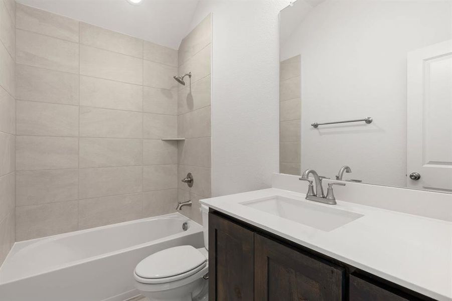 Furnished interior view inside a new home in Vista Point - Phase 1, Grandview (Image 13).