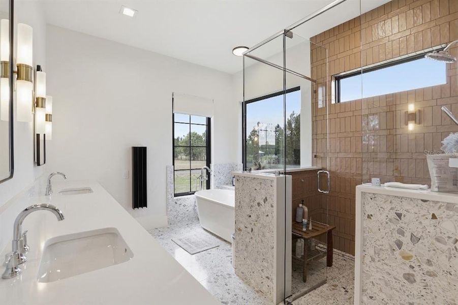 Furnished interior view inside a new home in , Alachua (Image 35).