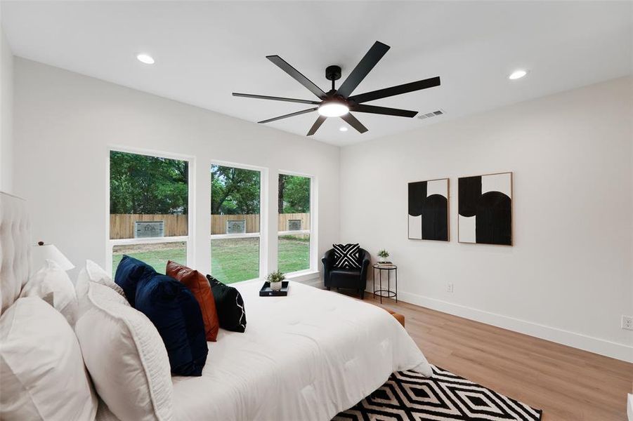 Furnished interior view inside a new home in , Dallas (Image 17).