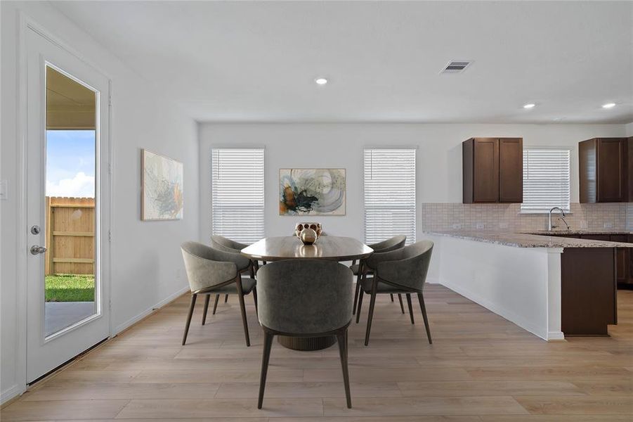 The open concept family room, dining and kitchen makes for a great way to keep the party going and never miss a beat! Gather the family together in good conversation while preparing a fabulous meal in these breathtaking areas.