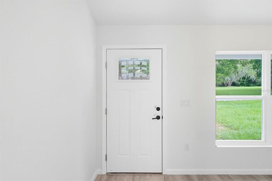 Spacious, unfurnished interior of a new home in , Dunnellon (Image 36).