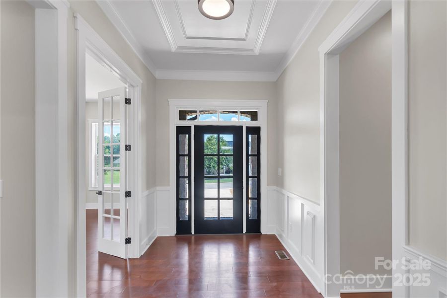 Spacious, unfurnished interior of a new home in , Kings Mountain (Image 33).