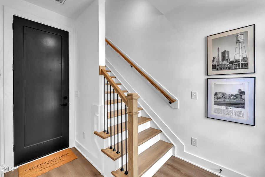 02-512 Gordon St 402-50