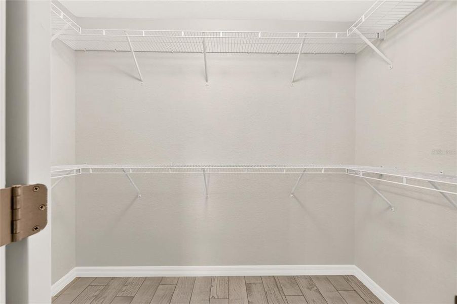 Spacious, unfurnished interior of a new home in , Ocala (Image 24).