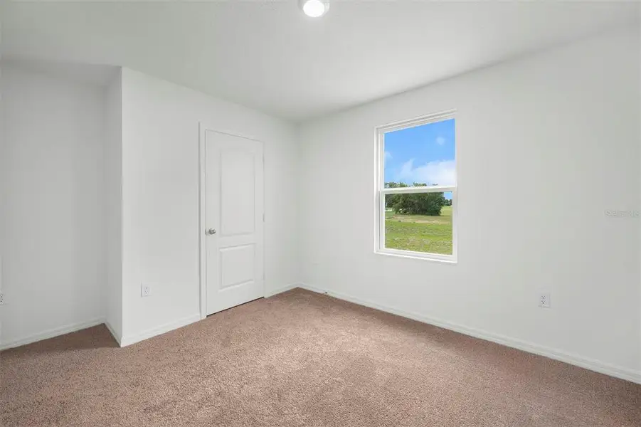 Spacious, unfurnished interior of a new home in , Astatula (Image 13).