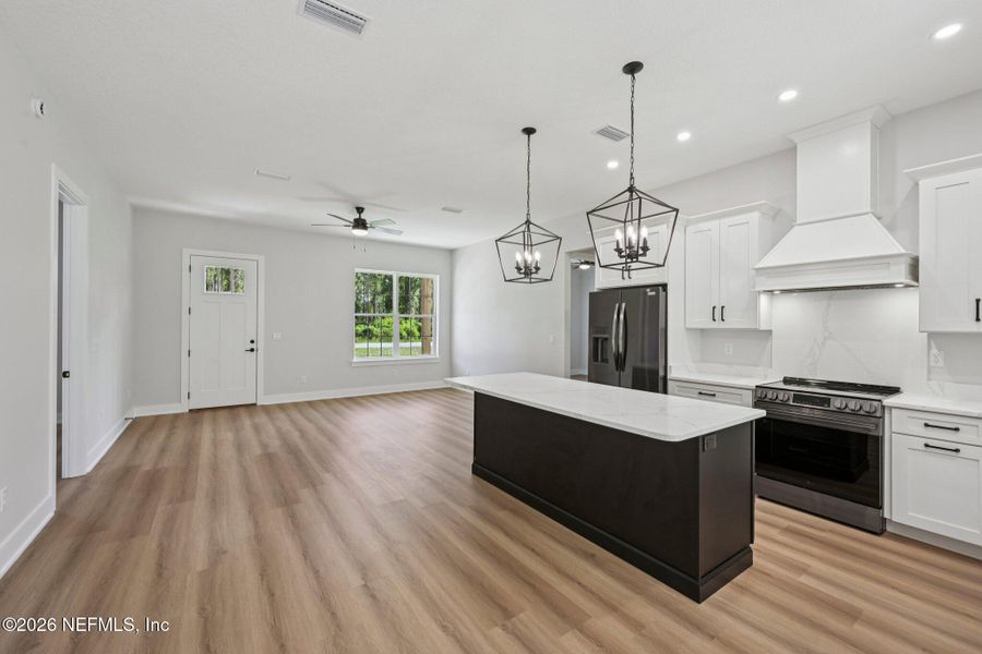 Image 25 of a home in .