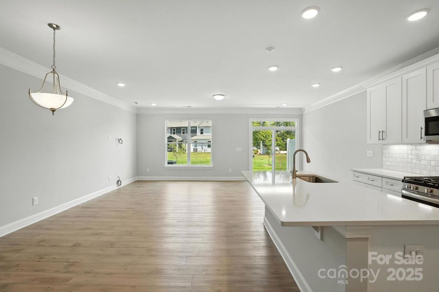 Spacious, unfurnished interior of a new home in Harrisburg Village Townhomes, Harrisburg (Image 10).
