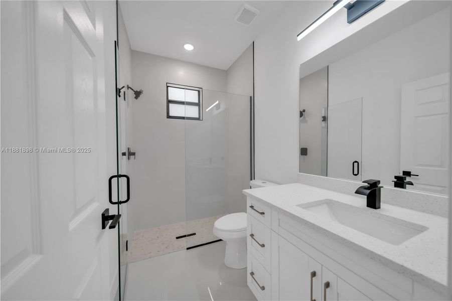 Furnished interior view inside a new home in , Lehigh Acres (Image 4).