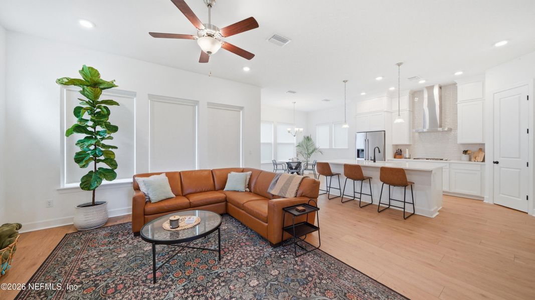 Furnished interior view inside a new home in Seven Pines 40' Front Entry, Jacksonville (Image 10).