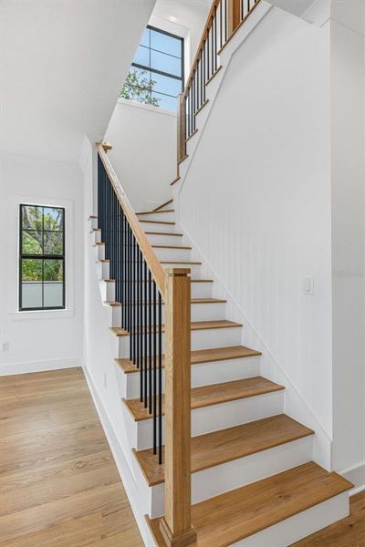 Spacious, unfurnished interior of a new home in , Tampa (Image 17).