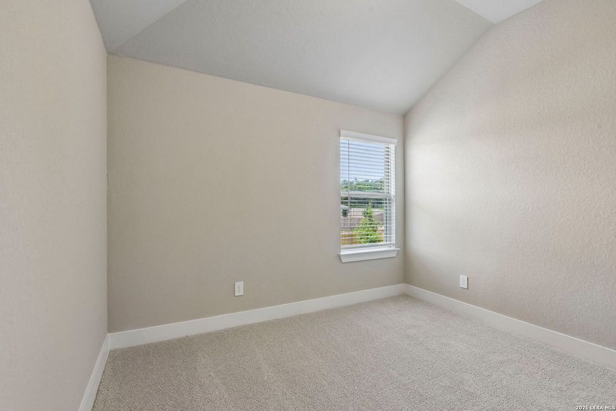 Spacious, unfurnished interior of a new home in Fox Falls, Boerne (Image 26). Spacious, unfurnished interior of a new home in Fox Falls, Boerne (Image 26).