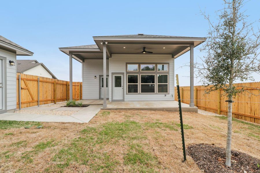 Exterior details and patio area of a home in Sage Hollow, Kyle (Image 16).