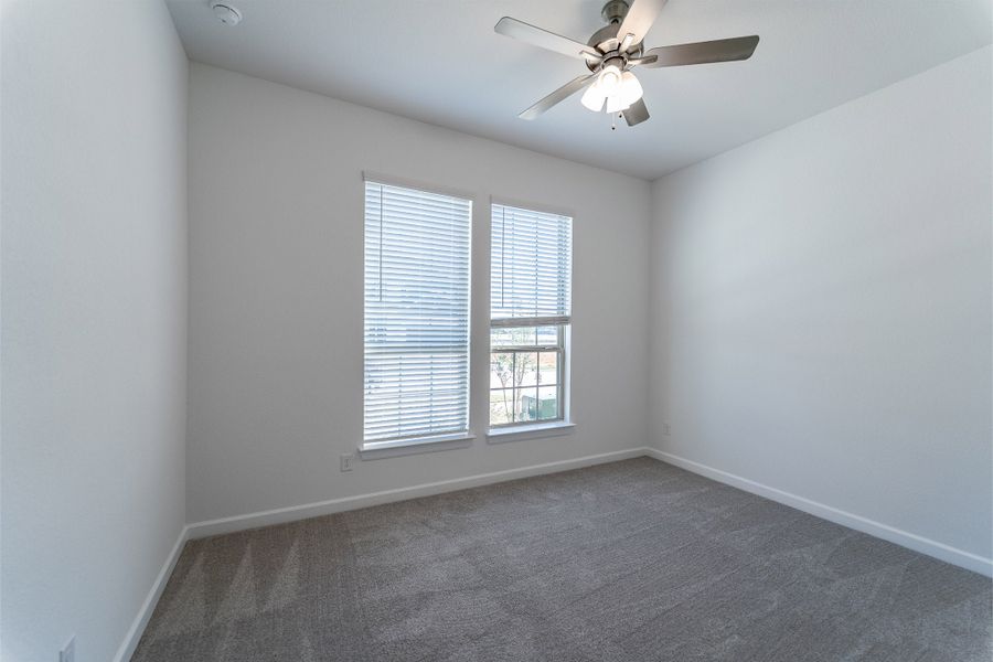 Spacious, unfurnished interior of a new home in Green Meadows, Celina (Image 43).