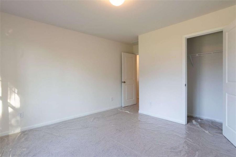 Spacious, unfurnished interior of a new home in Creekside Landing, Dallas (Image 24). Spacious, unfurnished interior of a new home in Creekside Landing, Dallas (Image 24).