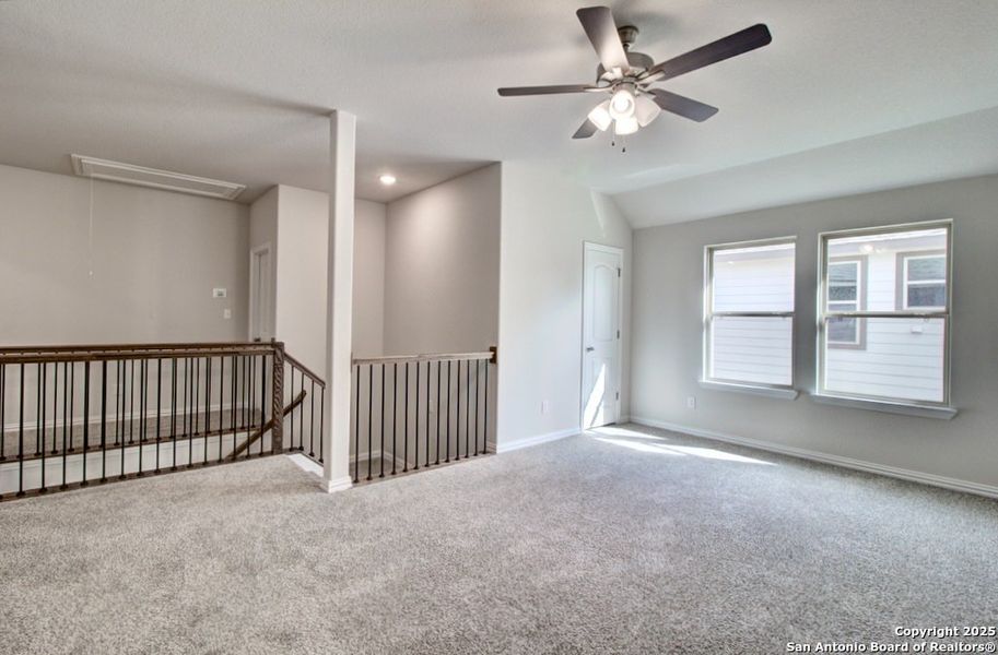 Spacious, unfurnished interior of a new home in Clear Creek, New Braunfels (Image 16).