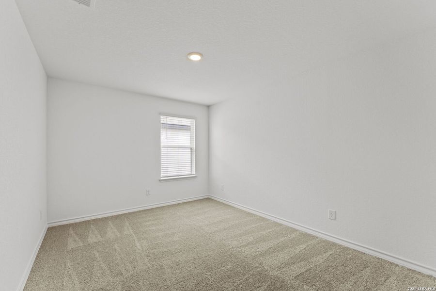 Spacious, unfurnished interior of a new home in Dove Song, Marion (Image 13).