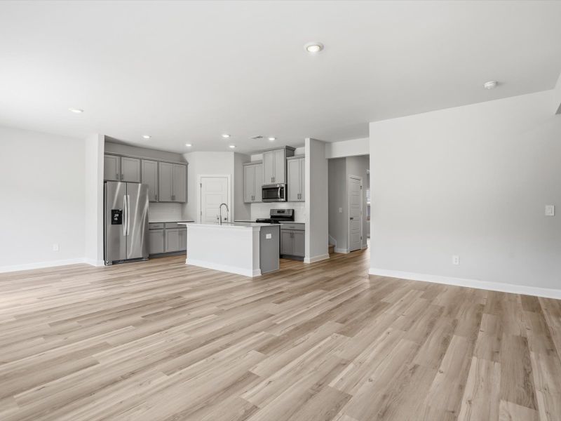 Spacious, unfurnished interior of a new home in Collier Ridge, Moore (Image 13).