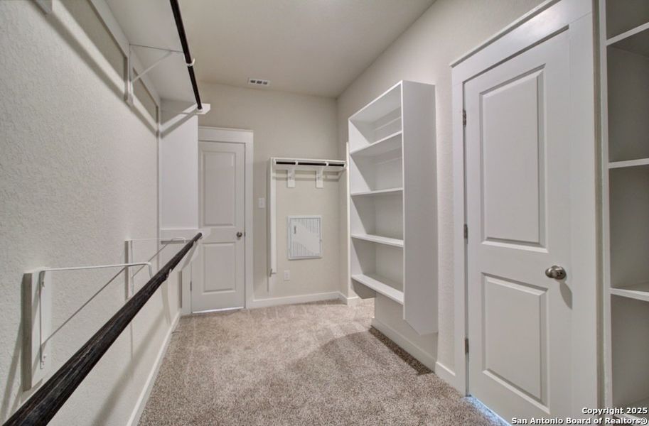Spacious, unfurnished interior of a new home in Westridge - Landmark, San Antonio (Image 24). Spacious, unfurnished interior of a new home in Westridge - Landmark, San Antonio (Image 24).