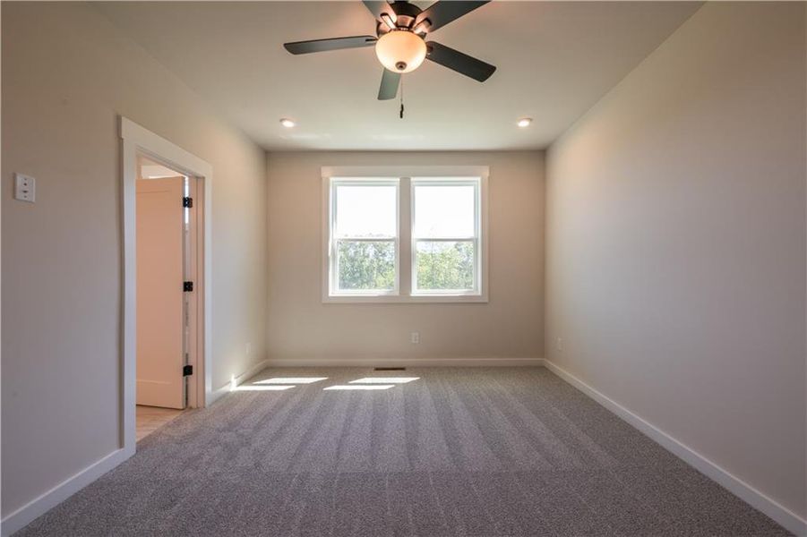 Spacious, unfurnished interior of a new home in Cambridge at Steels Bridge, Canton (Image 33). Spacious, unfurnished interior of a new home in Cambridge at Steels Bridge, Canton (Image 33).
