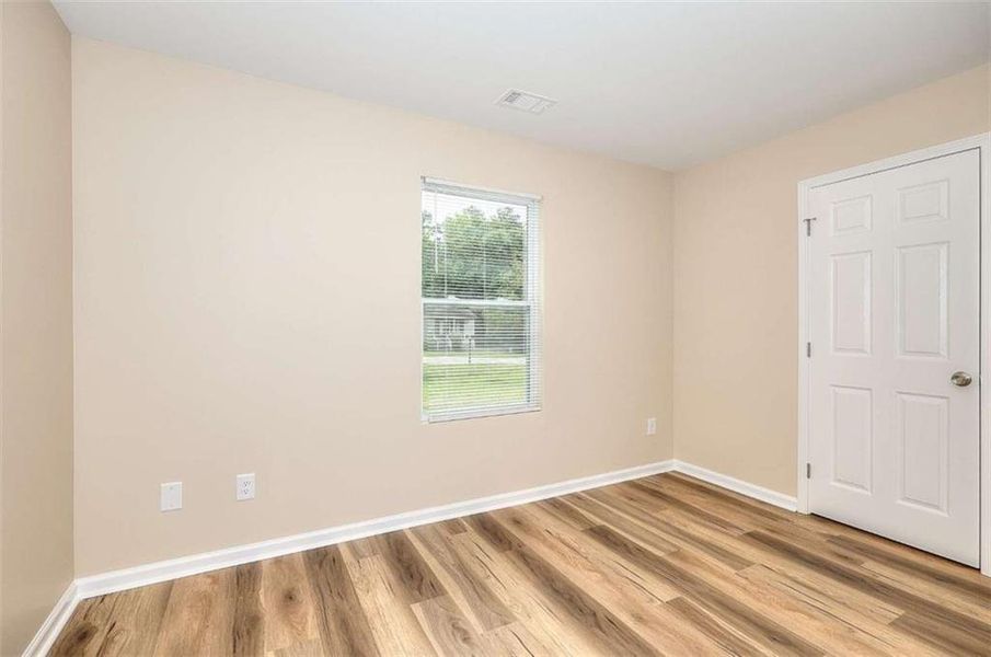Spacious, unfurnished interior of a new home in , Monroe (Image 22).