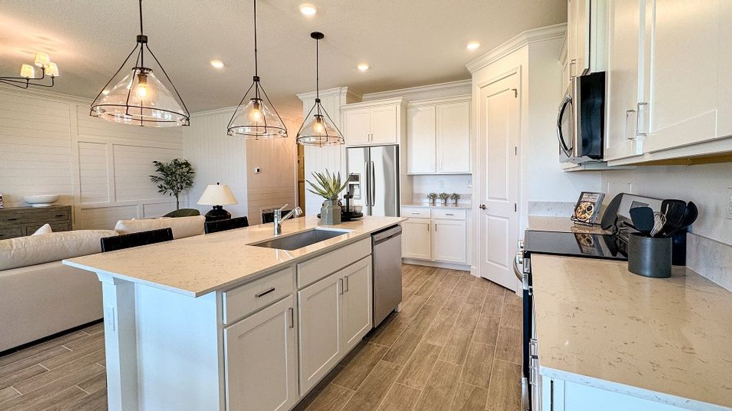 1941 Hartford Kitchen 2of2 F1 Base3 4 30 25