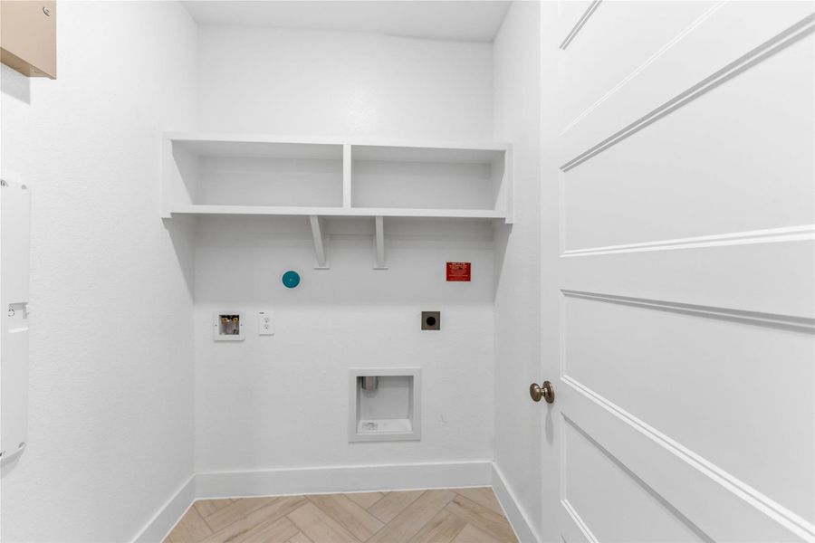 Spacious, unfurnished interior of a new home in Elyson, Katy (Image 20).