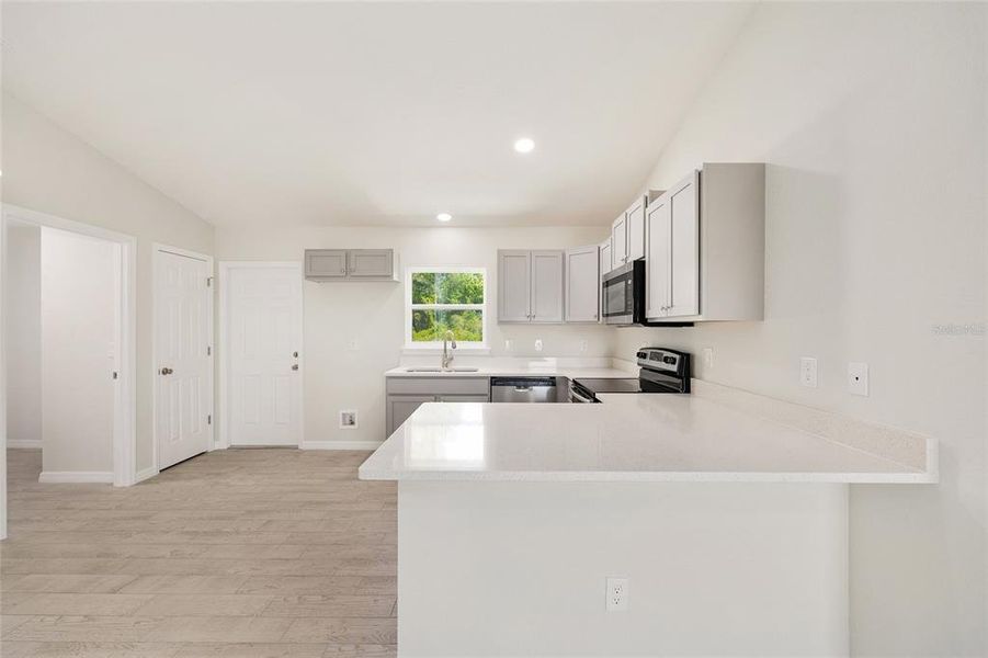 Furnished interior view inside a new home in , Ocala (Image 5).