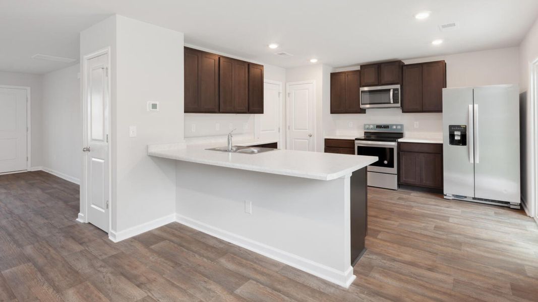 Furnished interior view inside a new home in Eagle Creek, Bolivia (Image 5).