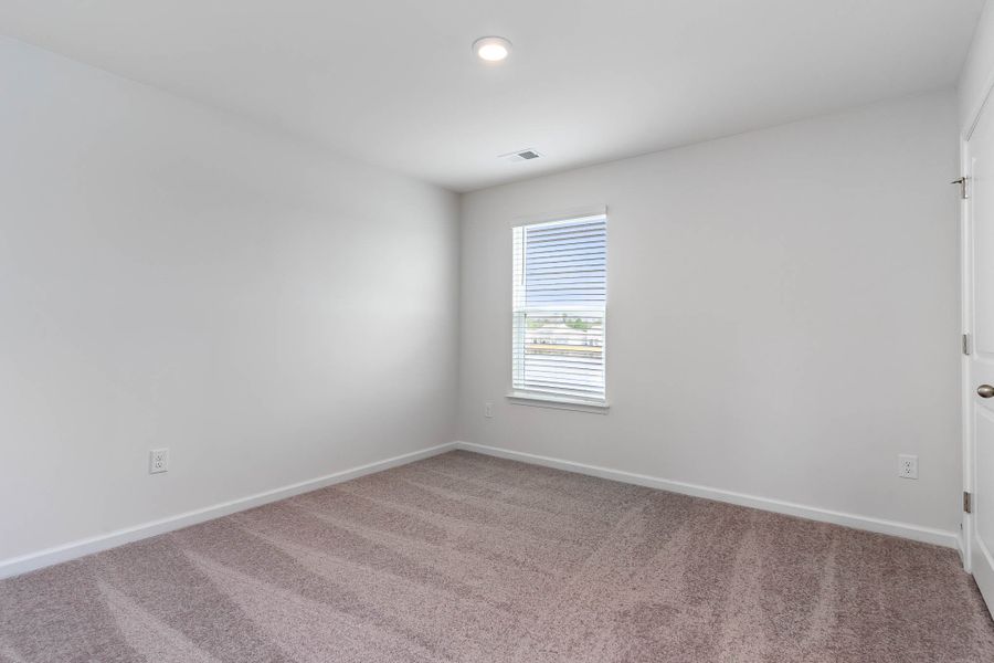 Representative unfurnished interior of a home built from the HAYDEN by D.R. Horton in South Haven, Camden (Image 24).