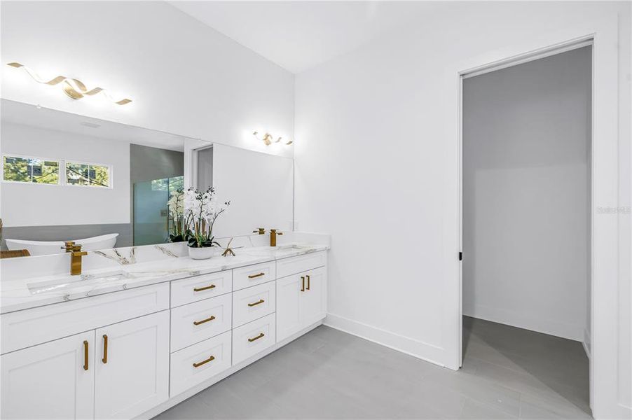 Furnished interior view inside a new home in , St. Petersburg (Image 9).