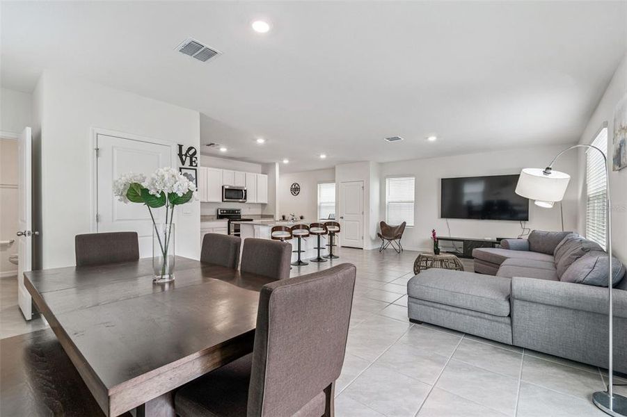Furnished interior view inside a new home in Westgate at Avalon Park, Wesley Chapel (Image 9).