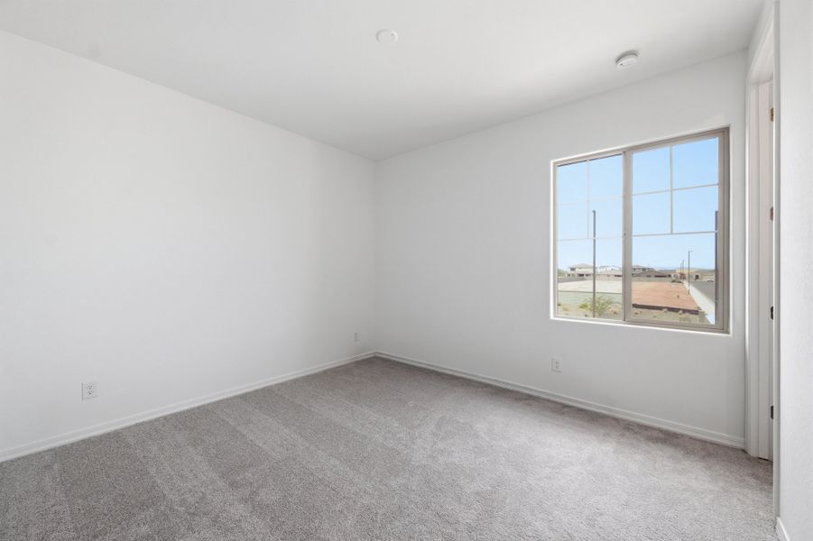Spacious, unfurnished interior of a new home in Hawes Crossing, Mesa (Image 23).