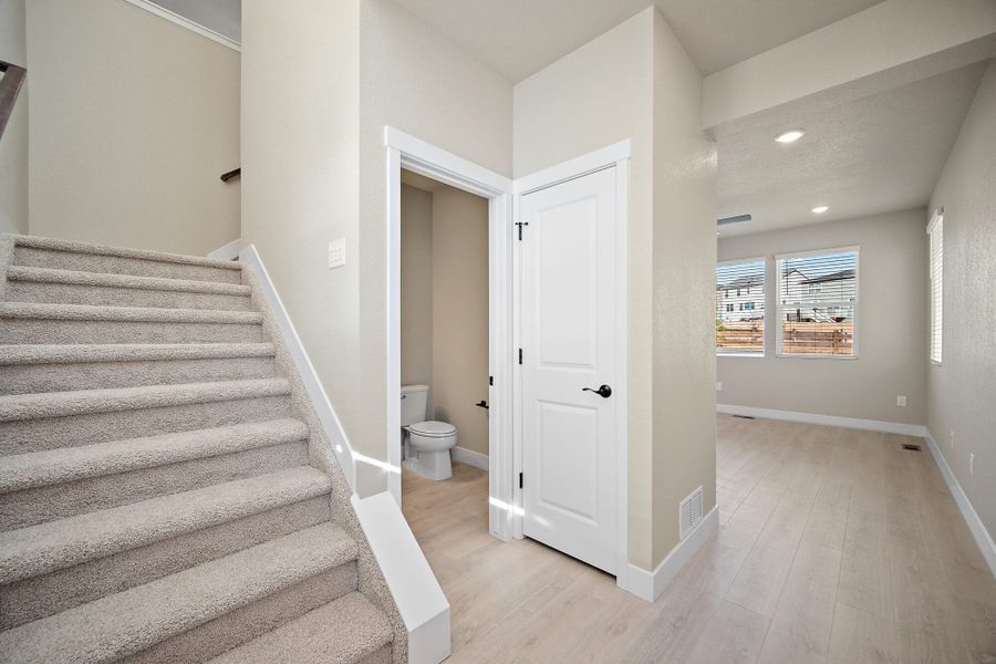 Spacious, unfurnished interior of a new home in Trails at Aspen Ridge-3, Colorado Springs (Image 20). Spacious, unfurnished interior of a new home in Trails at Aspen Ridge-3, Colorado Springs (Image 20).