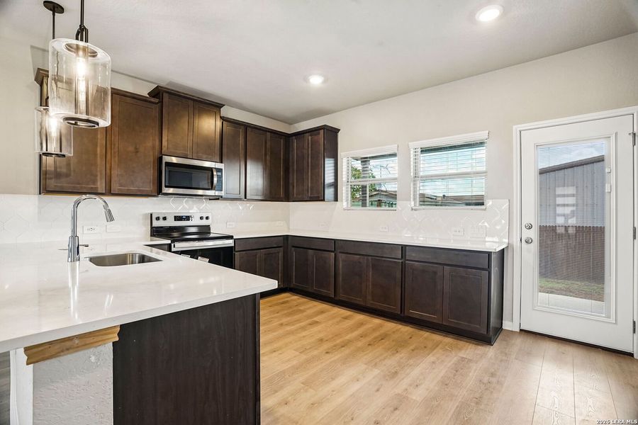 Furnished interior view inside a new home in Catalina, Converse (Image 16).
