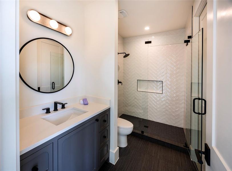 Furnished interior view inside a new home in , Southlake (Image 11).