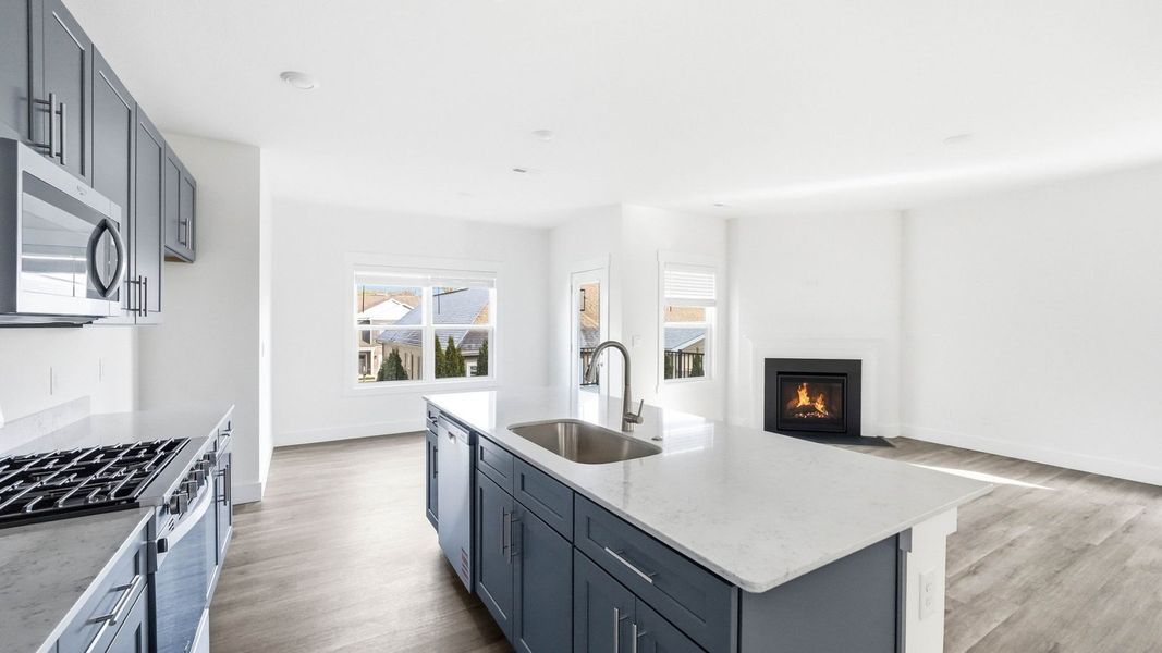 Furnished interior view inside a new home in Polo Fields, Kingsport (Image 7).
