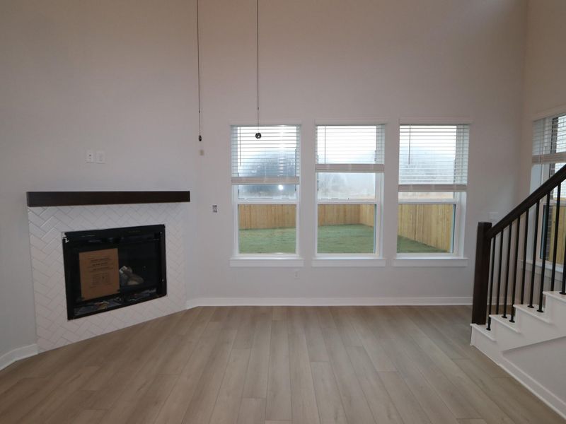 Spacious, unfurnished interior of a new home in Cascades at Onion Creek, Austin (Image 7). Spacious, unfurnished interior of a new home in Cascades at Onion Creek, Austin (Image 7).
