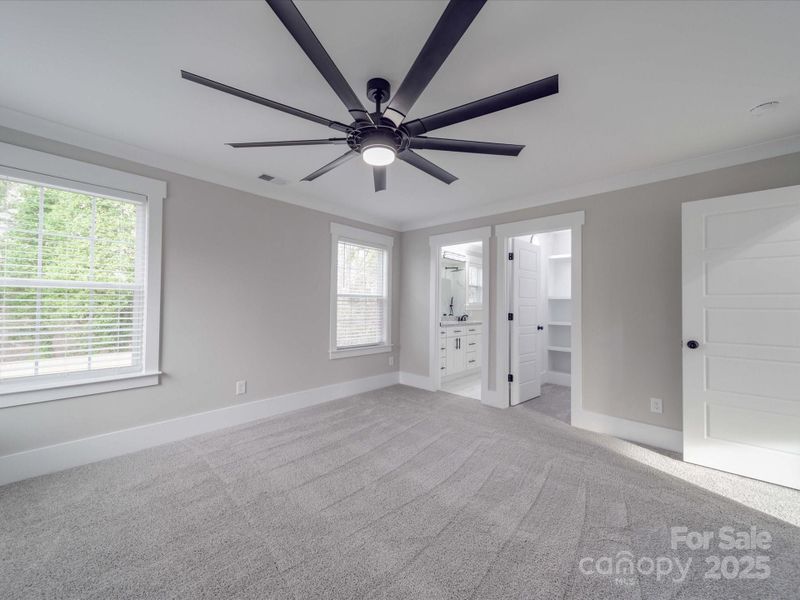 Spacious, unfurnished interior of a new home in , Charlotte (Image 12).