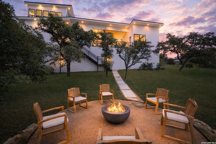 Exterior details and patio area of a home in , San Antonio (Image 30).
