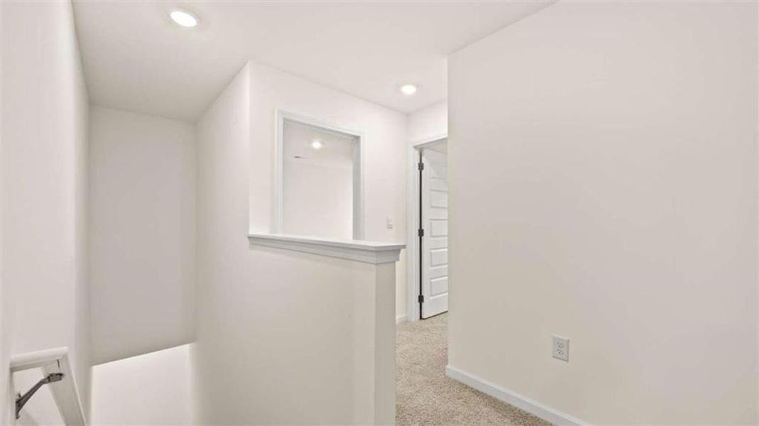 Spacious, unfurnished interior of a new home in Inverness at Sugarloaf, Lawrenceville (Image 20).