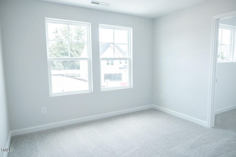 Spacious, unfurnished interior of a new home in Gregory Village, Lillington (Image 20).
